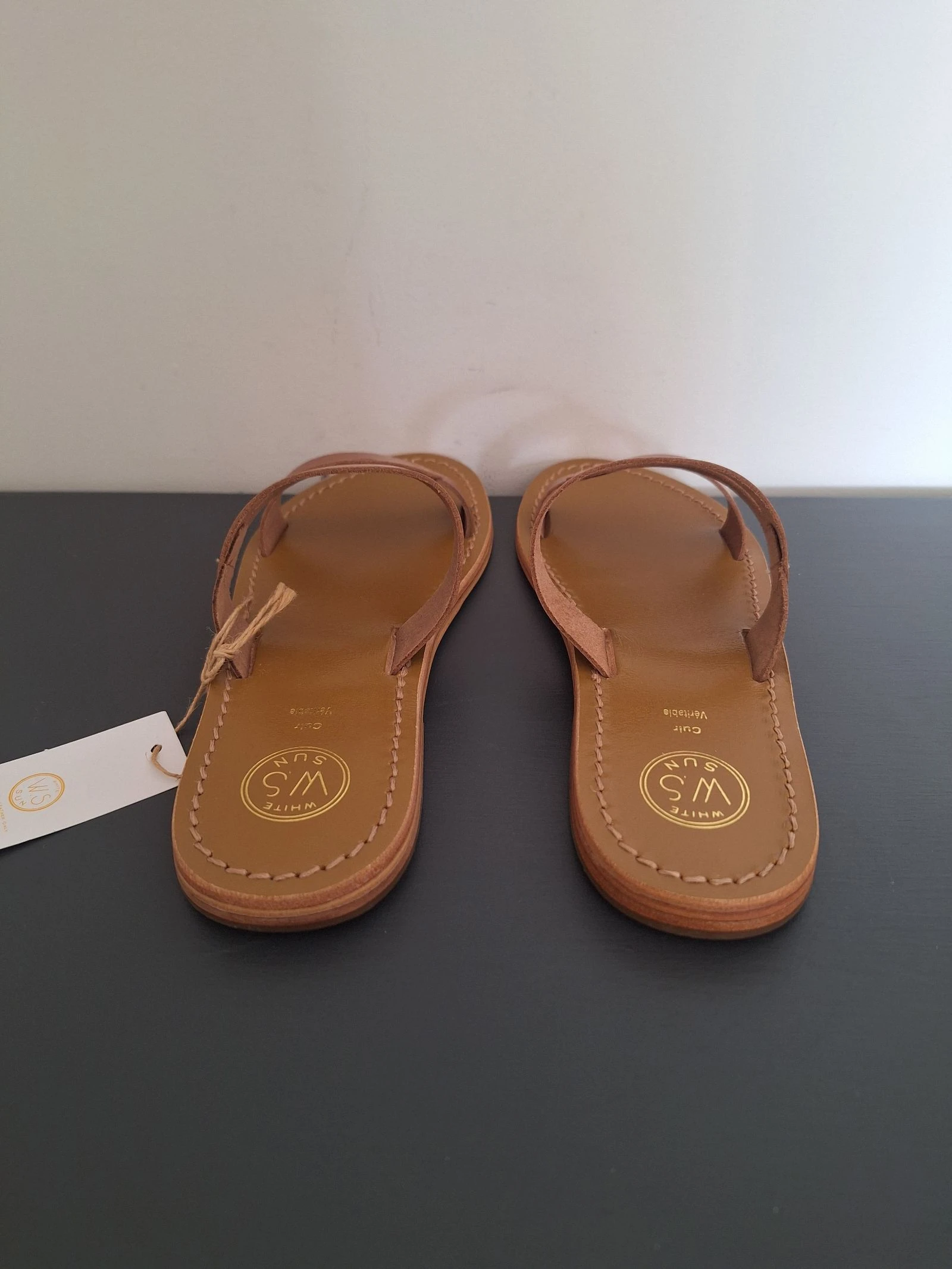 Novas sandálias/chinelas de couro marrom White Sun tamanho 38 – photo 6